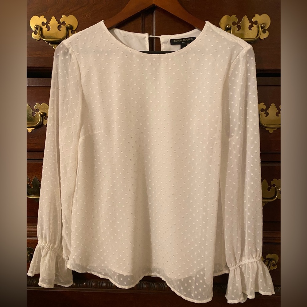 Banana Republic ladies blouse size medium